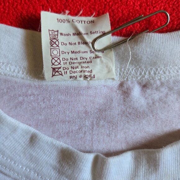 Vintage Bruce Springsteen Sleeveless T-Shirt from the Born in the USA Concert - Picture 8 of 10